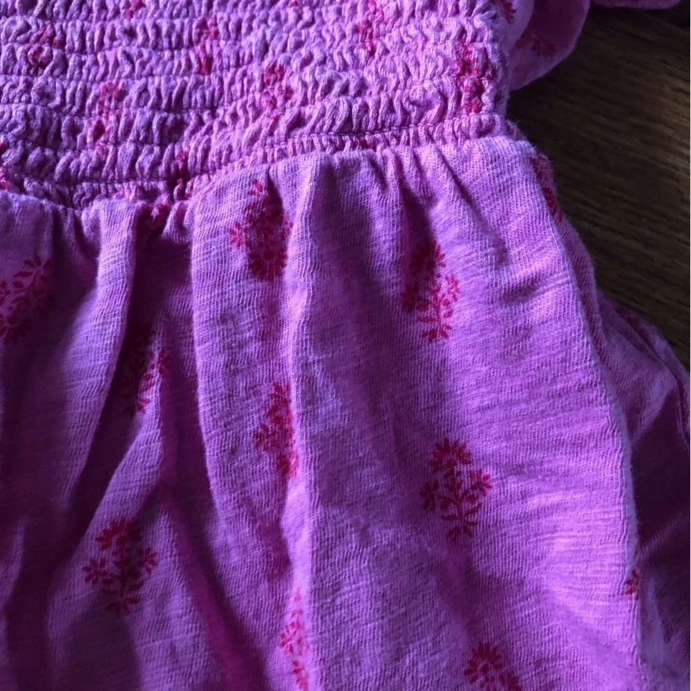 old navy pink floral smock top in size S